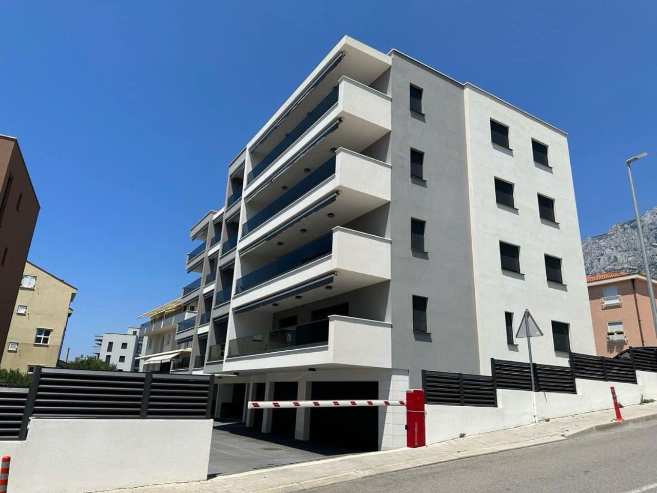 Lea, Apartament Makarska