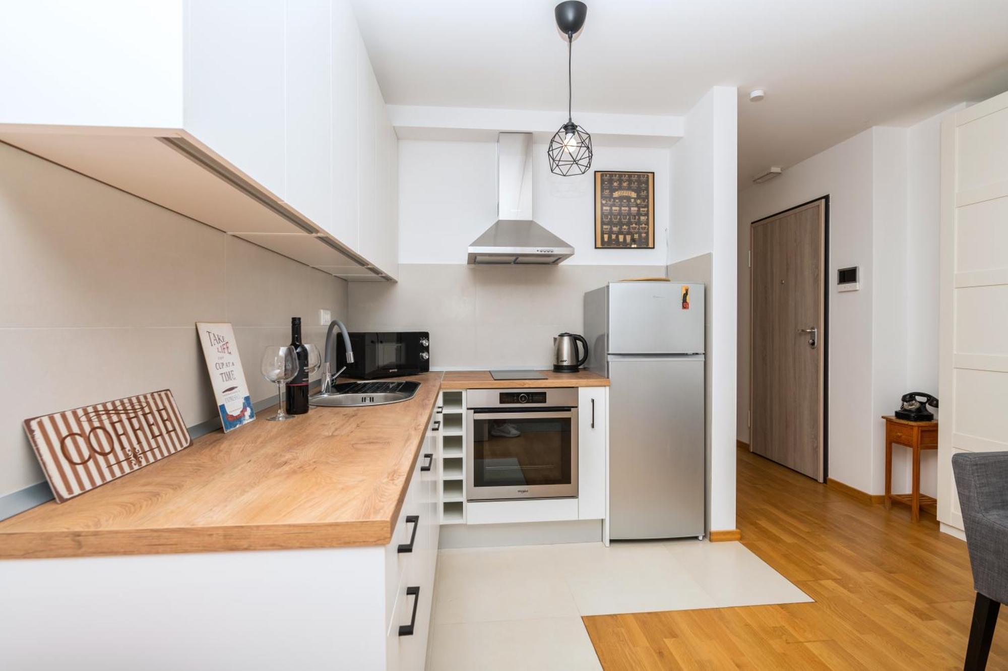 Lea, Apartament *