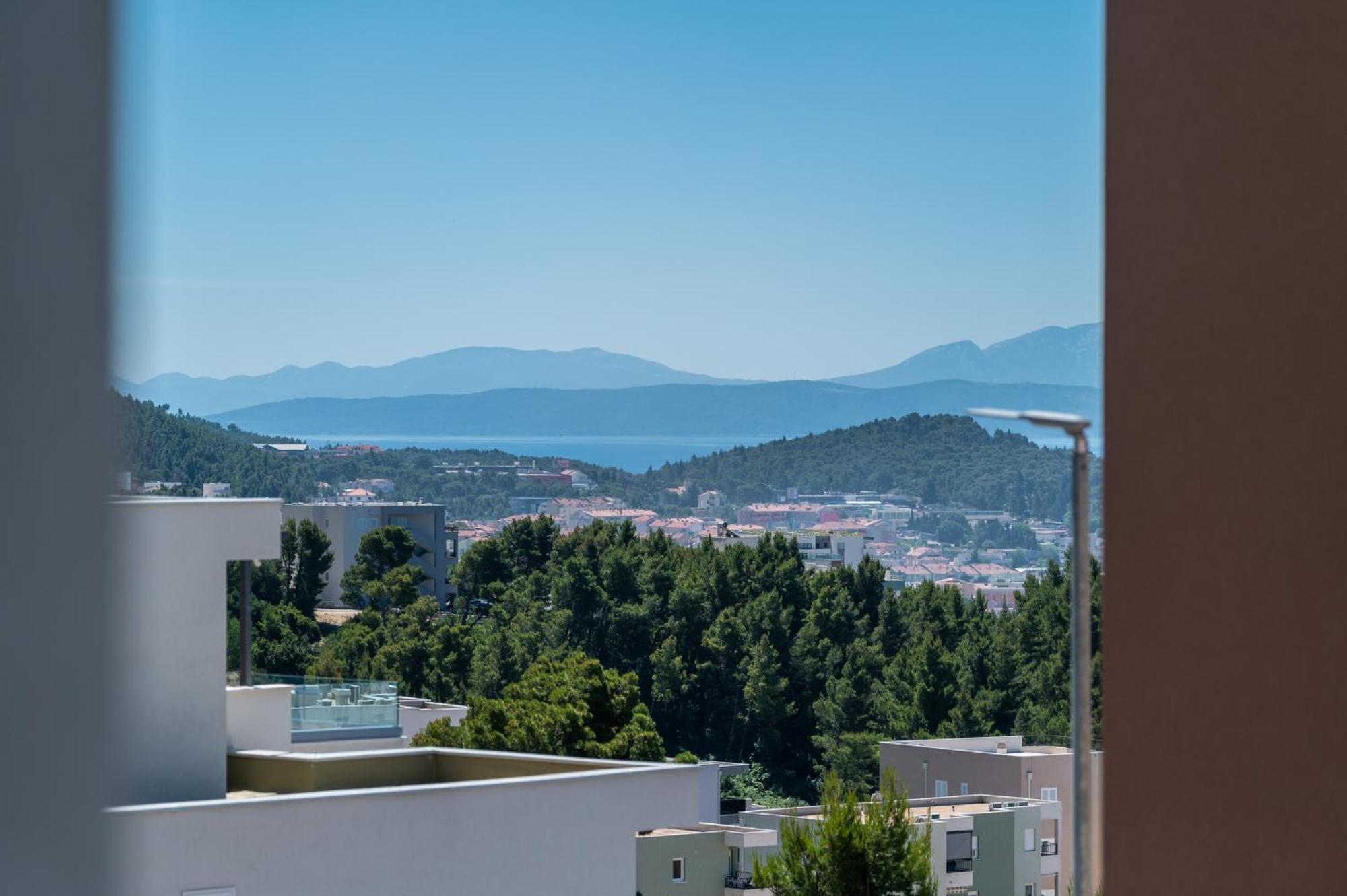 Lea, Apartament *